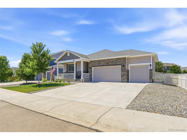 10447 Stagecoach Ave, Longmont, CO 80504