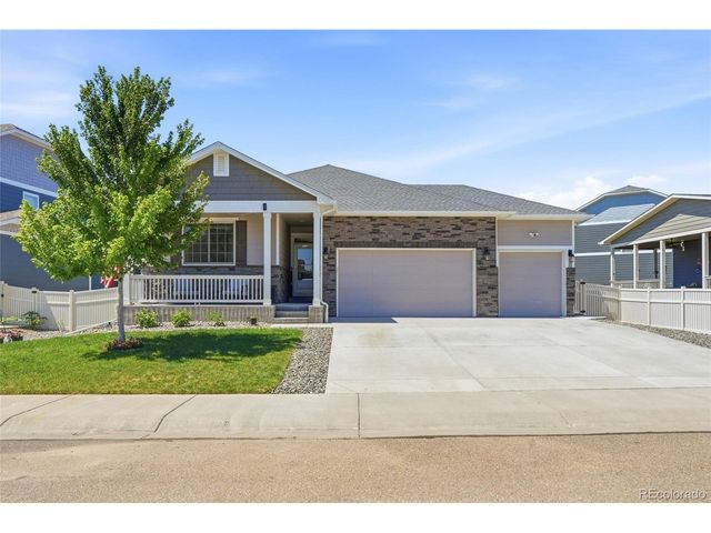 10447 Stagecoach Ave, Longmont, CO 80504
