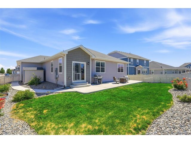 10447 Stagecoach Ave, Longmont, CO 80504