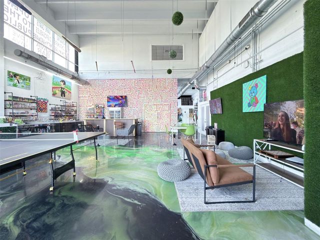 7700 NW 56th St, Doral, FL 33166