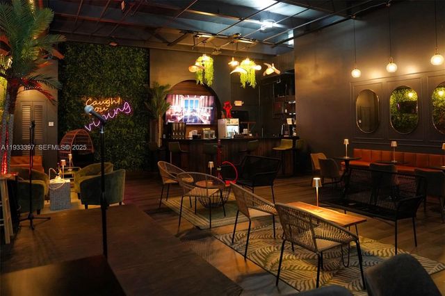 7700 NW 56th St, Doral, FL 33166