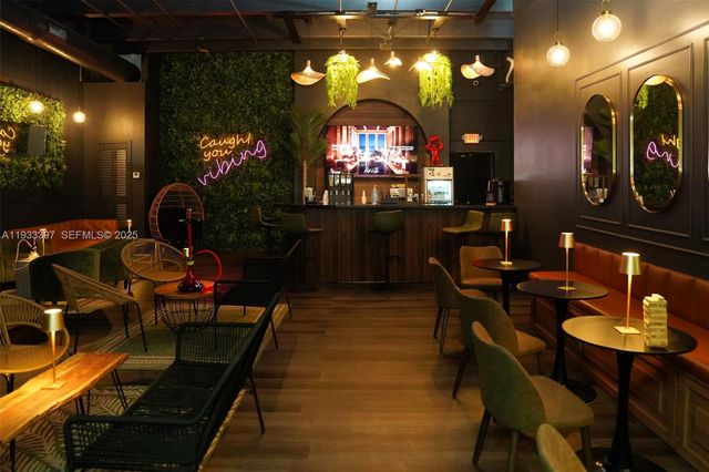 7700 NW 56th St, Doral, FL 33166