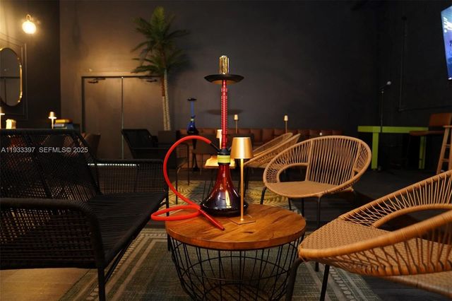 7700 NW 56th St, Doral, FL 33166