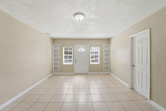 7604 NW 3rd Avenue, Miami, FL 33150