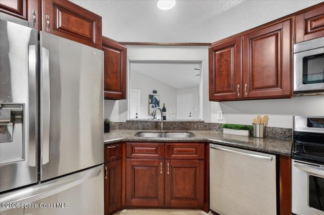 1582 Giles Street NW, Palm Bay, FL 32907