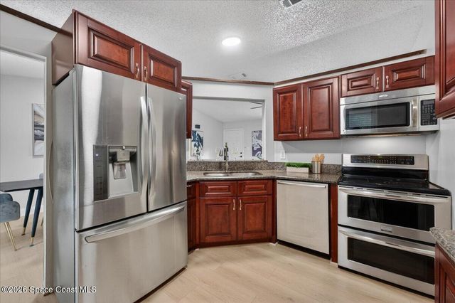 1582 Giles Street NW, Palm Bay, FL 32907
