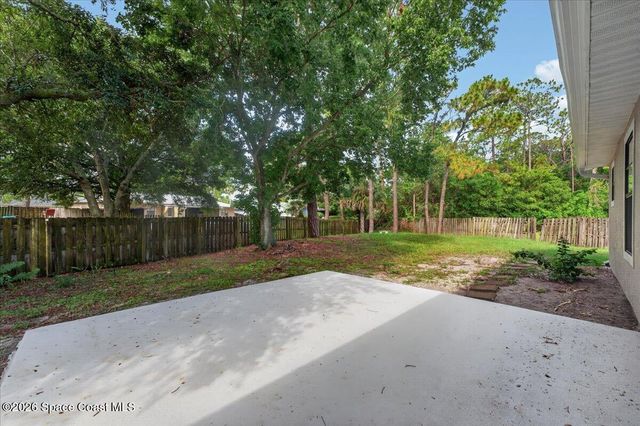 1582 Giles Street NW, Palm Bay, FL 32907