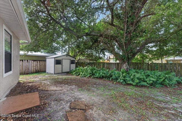 1582 Giles Street NW, Palm Bay, FL 32907