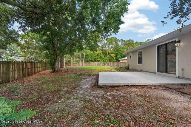 1582 Giles Street NW, Palm Bay, FL 32907
