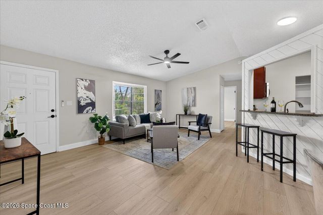 1582 Giles Street NW, Palm Bay, FL 32907