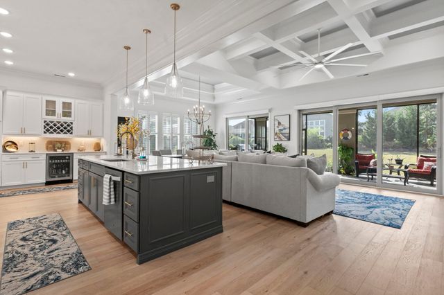 2021 Hideaway Point, Myrtle Beach, SC 29579
