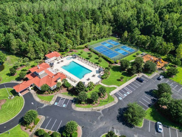 2021 Hideaway Point, Myrtle Beach, SC 29579