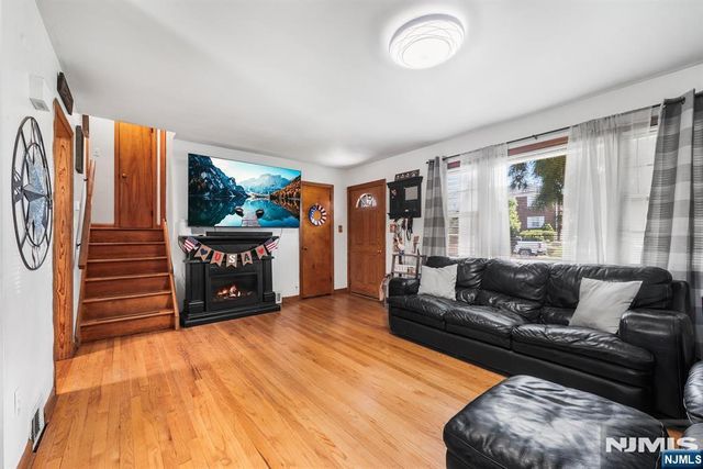 99 6th Street, North Arlington, NJ 07031