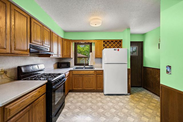 228 Duke Street, Saint Paul, MN 55102