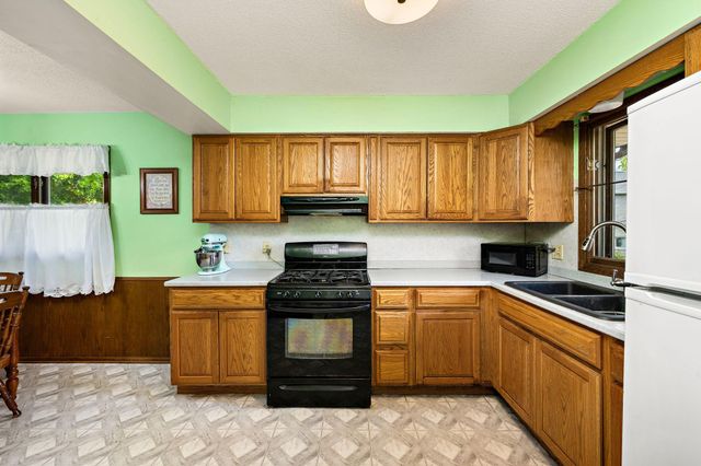 228 Duke Street, Saint Paul, MN 55102