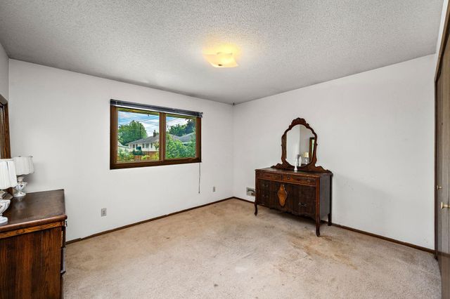 228 Duke Street, Saint Paul, MN 55102