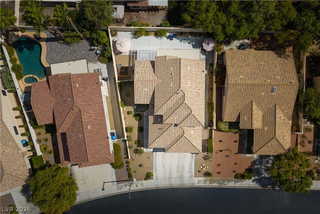 1816 Eagle Bluff Lane, Las Vegas, NV 89128 — photo 2