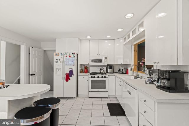 409 BRADFORD RD, Cherry Hill, NJ 08034