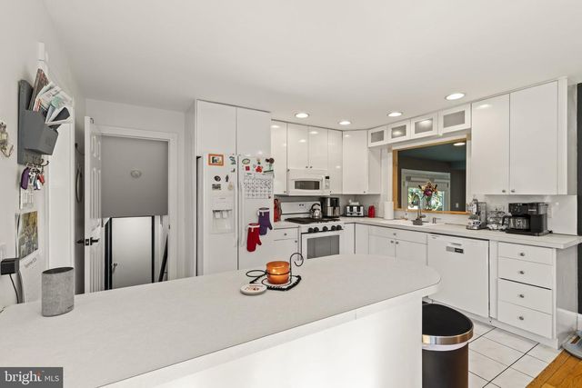 409 BRADFORD RD, Cherry Hill, NJ 08034