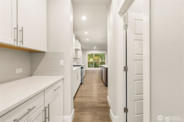 12055 SE May Creek Park Drive, Newcastle, WA 98056