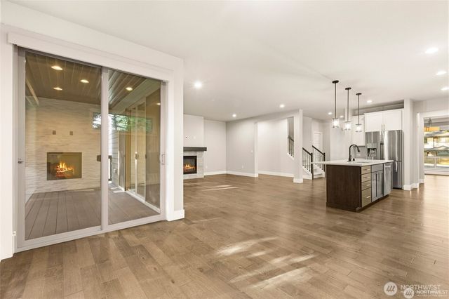 12055 SE May Creek Park Drive, Newcastle, WA 98056