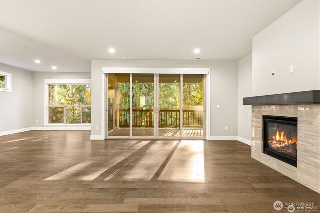 12055 SE May Creek Park Drive, Newcastle, WA 98056