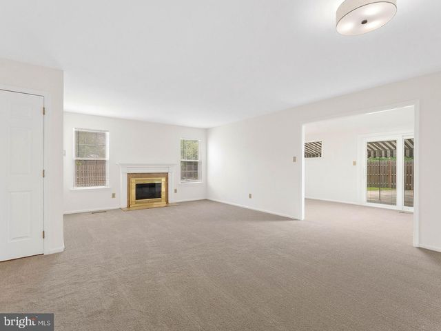 18 ANNES CT, Sewell, NJ 08080