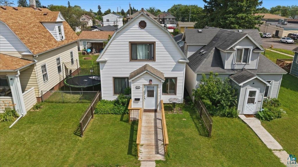 2334 Banks Ave, Superior, WI 54880