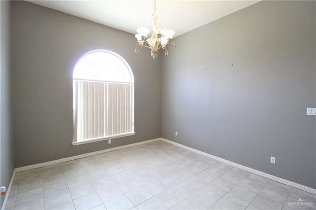 2708 Cardinal Avenue, Mcallen, TX 78504