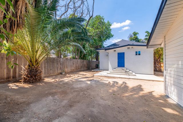 2320 K St, Merced, CA 95340