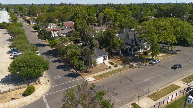 2320 K St, Merced, CA 95340