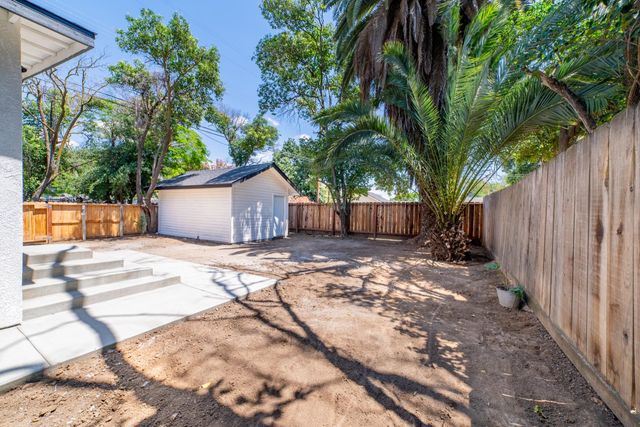 2320 K St, Merced, CA 95340