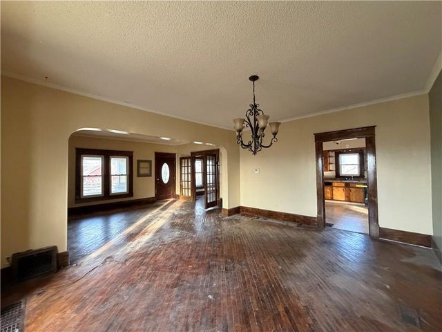 21709 E 321st Street, Harrisonville, MO 64701