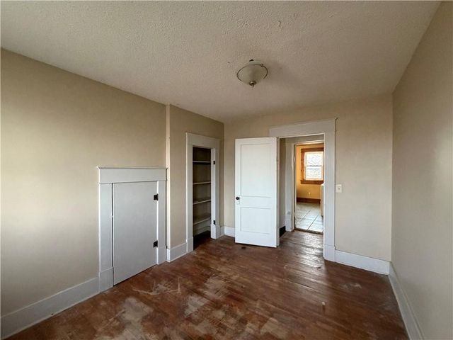 21709 E 321st Street, Harrisonville, MO 64701