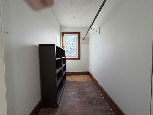 21709 E 321st Street, Harrisonville, MO 64701