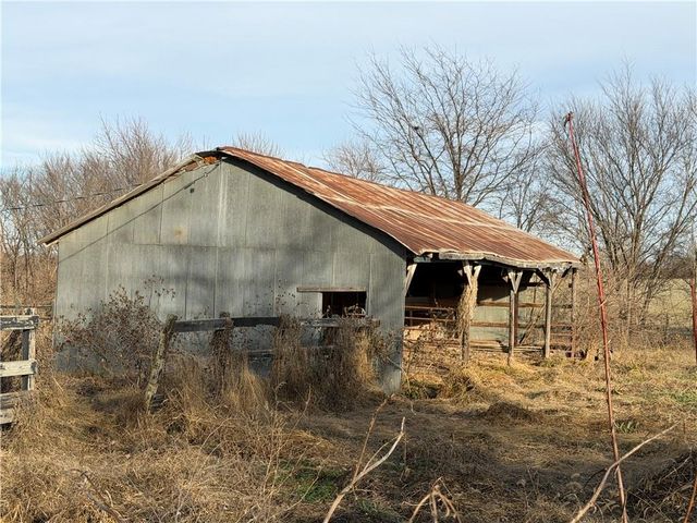 21709 E 321st Street, Harrisonville, MO 64701