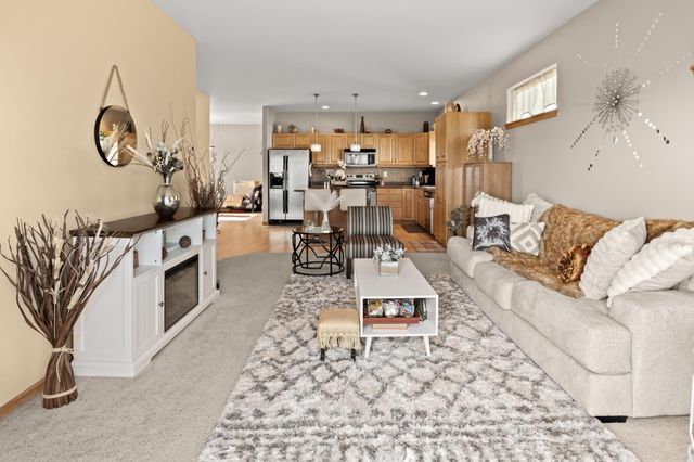 4841 50th Avenue S, Fargo, ND 58104