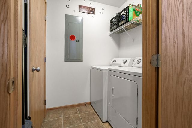 4841 50th Avenue S, Fargo, ND 58104