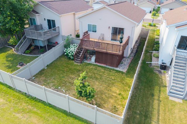 4841 50th Avenue S, Fargo, ND 58104