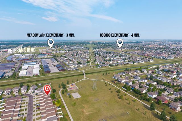 4841 50th Avenue S, Fargo, ND 58104
