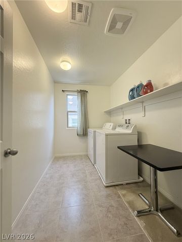 10560 Pelican Island Avenue, Las Vegas, NV 89166