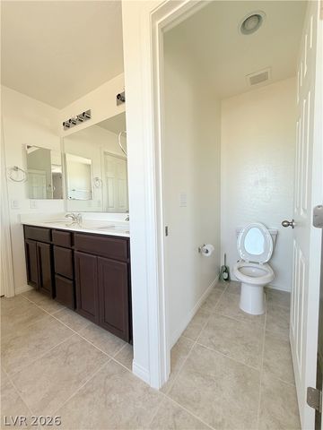 10560 Pelican Island Avenue, Las Vegas, NV 89166