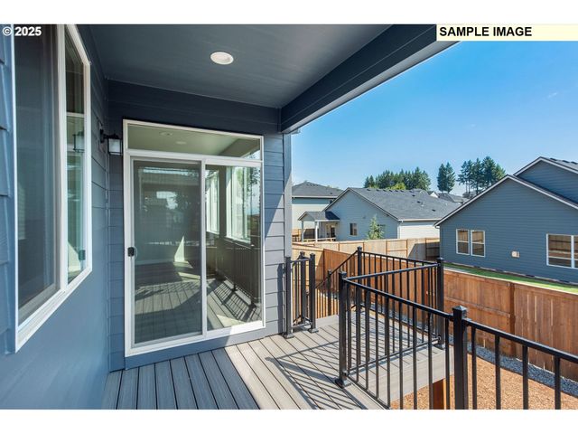 919 Ne SAGEBRUSH Dr, Estacada, OR 97023