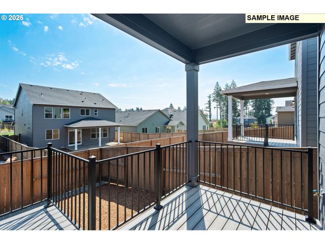 919 Ne SAGEBRUSH Dr, Estacada, OR 97023