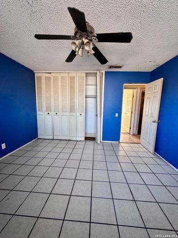 5611 Green Manor St, San Antonio, TX 78223