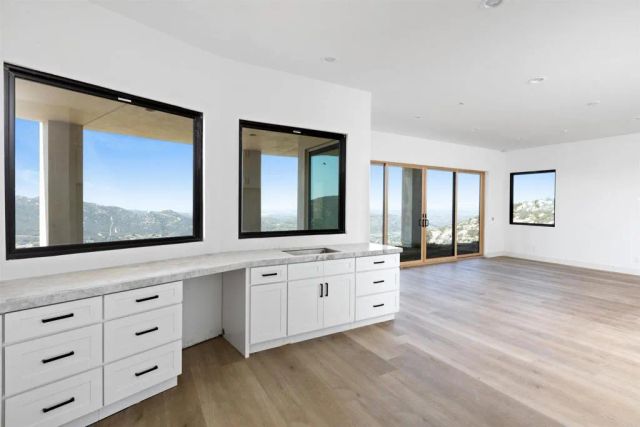 9607 Misty Meadow Lane, Escondido, CA 92026