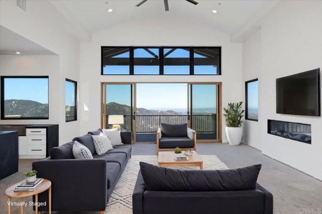 9607 Misty Meadow Lane, Escondido, CA 92026