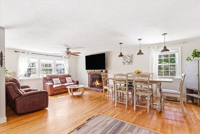 53 Colby Dr, Halifax, MA 02338