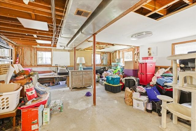 53 Colby Dr, Halifax, MA 02338