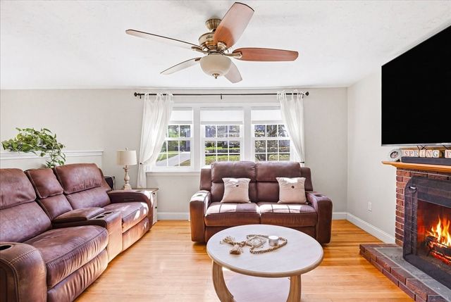 53 Colby Dr, Halifax, MA 02338